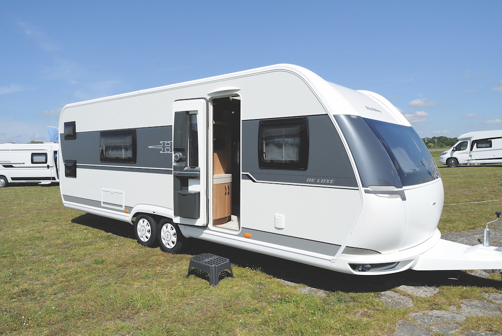 Com'è la Caravan Hobby De Luxe 650 KFU (Recensione Completa) | CamperLife